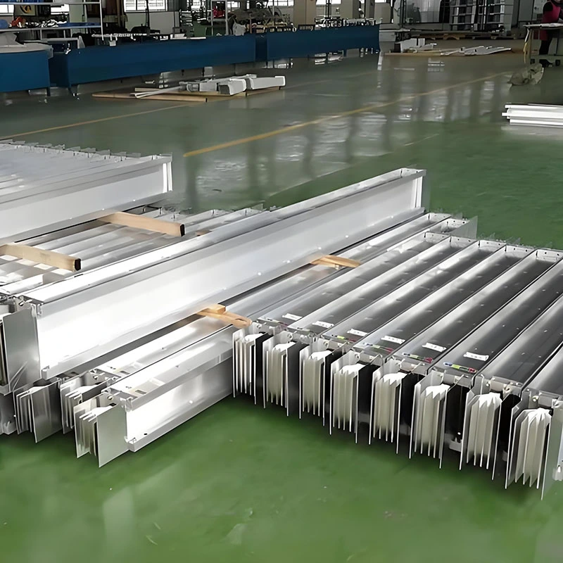 Busway fermé à courant moyen